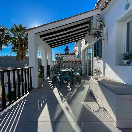 Lomas De Apartment *